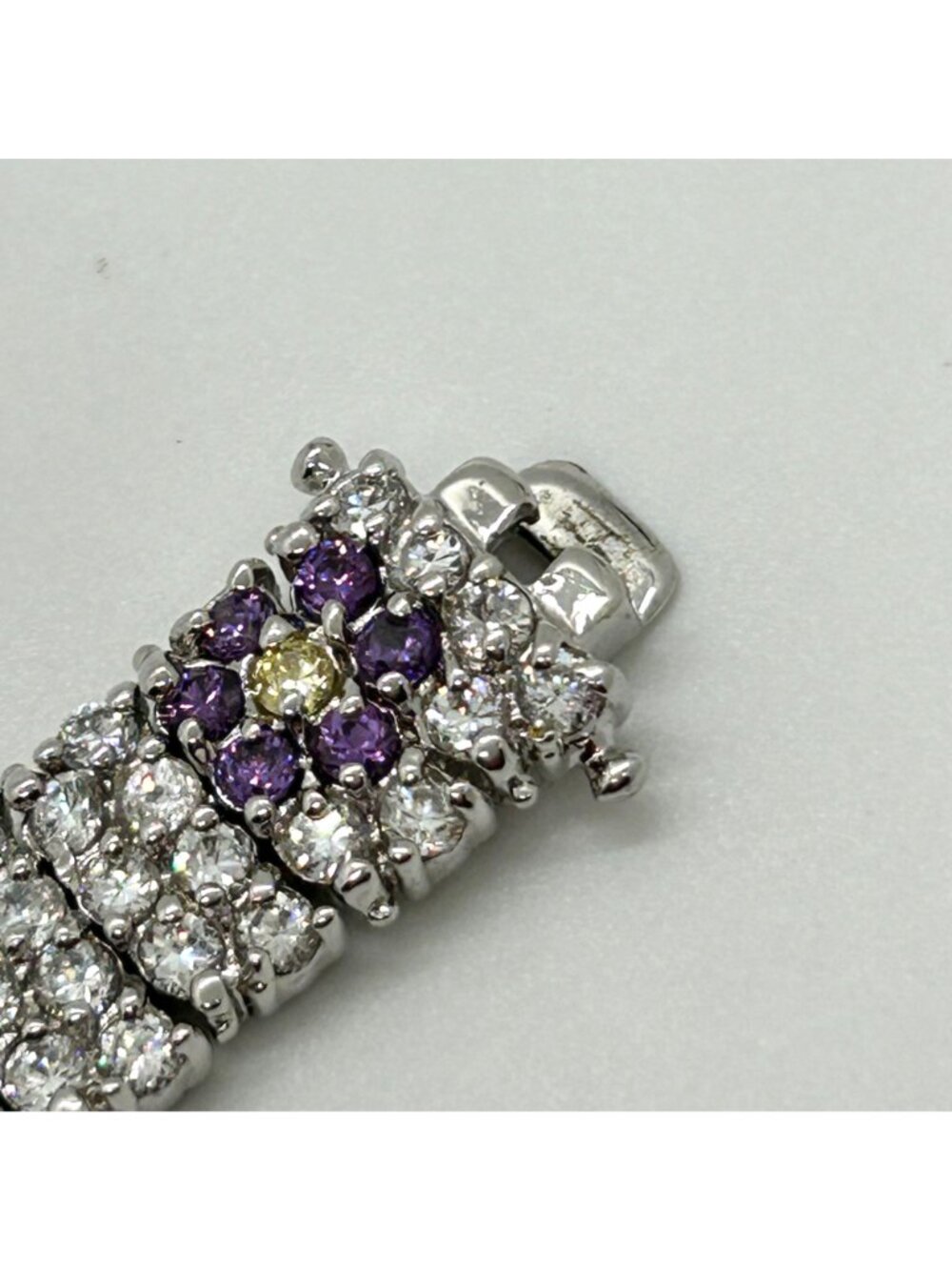 Vintage Rhinestone Tennis Bracelet Multicolor Flower Design W/ Safety Clasp 7.5" - Picture 6 of 16